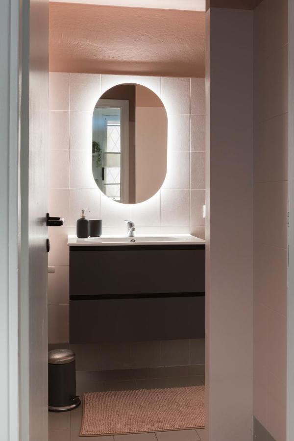 Xenia Apartments - Moderno Appartamento In Fondazione Prada Milan Bagian luar foto